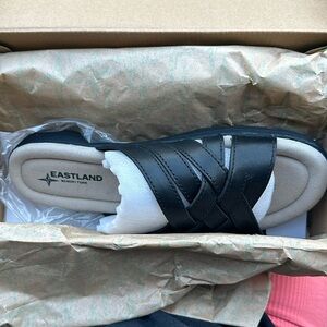Eastland Memory Foam Sandals Women’s Size 11